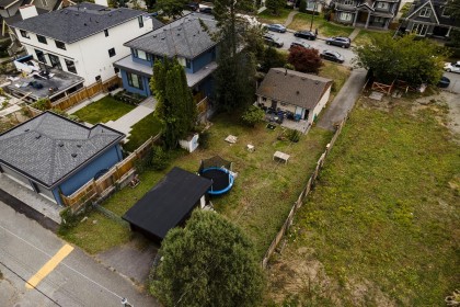 Photo 9 at 446 E 16th Street, Central Lonsdale, North Vancouver
