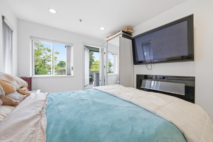 Photo 15 at 107 - 3280 W Broadway, Kitsilano, Vancouver West