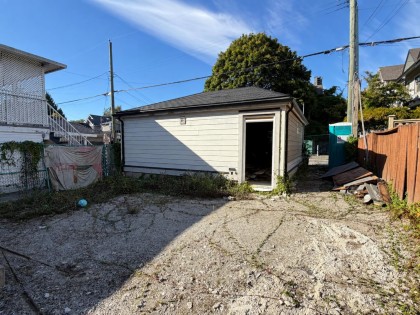 Photo 7 at 2911 W 34th Avenue, MacKenzie Heights, Vancouver West