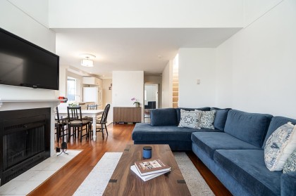 Photo 9 at 315 - 1922 W 7th Avenue, Kitsilano, Vancouver West
