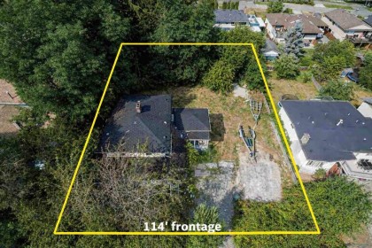 Photo 8 at 1120 Harold Road, Lynn Valley, North Vancouver