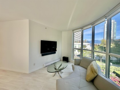 Photo 6 at 206 - 588 Broughton Street, Coal Harbour, Vancouver West