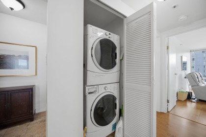 Photo 18 at 706 - 1500 Hornby Street, Yaletown, Vancouver West