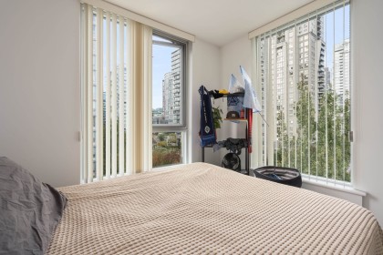 Photo 10 at 802 - 1010 Richards Street, Yaletown, Vancouver West