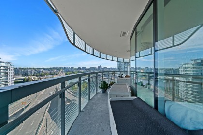 Photo 2 at 1284 - 87 Nelson Street, Yaletown, Vancouver West