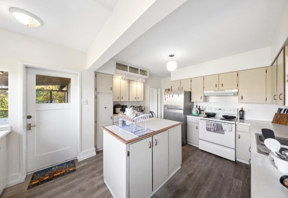 Photo 13 at 3993 W 10th Avenue, Point Grey, Vancouver West