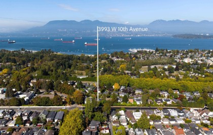 Photo 3 at 3993 W 10th Avenue, Point Grey, Vancouver West