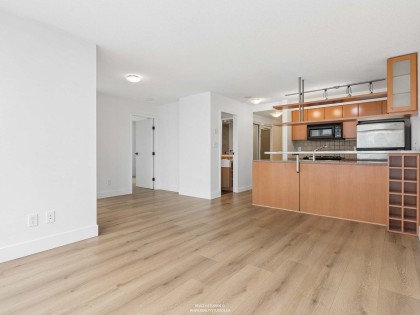 Photo 11 at 2208 - 1495 Richards Street, Yaletown, Vancouver West