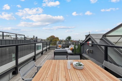 Photo 1 at 7615 Yukon Street, Marpole, Vancouver West