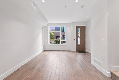 Photo 10 at 7615 Yukon Street, Marpole, Vancouver West