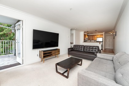 Photo 7 at 302 - 128 W 21st Street, Central Lonsdale, North Vancouver