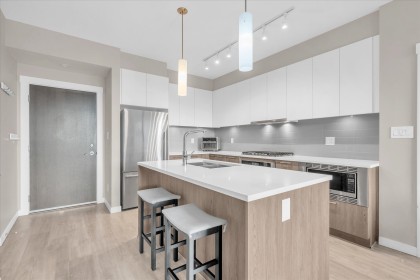 Photo 6 at 303 - 625 E 3rd Street, Lower Lonsdale, North Vancouver
