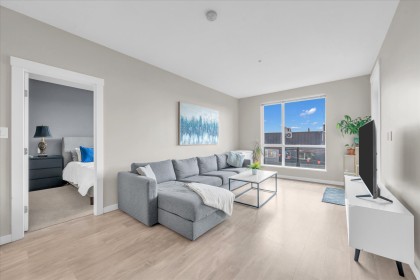Photo 7 at 303 - 625 E 3rd Street, Lower Lonsdale, North Vancouver