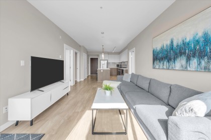 Photo 10 at 303 - 625 E 3rd Street, Lower Lonsdale, North Vancouver