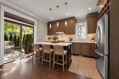 Photo 12 at 1 - 651 W 14th Street, Central Lonsdale, North Vancouver