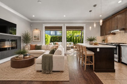 Photo 11 at 1 - 651 W 14th Street, Central Lonsdale, North Vancouver