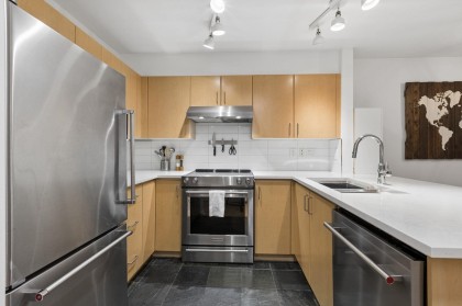 Photo 7 at 112 - 147 E 1st, Lower Lonsdale, North Vancouver