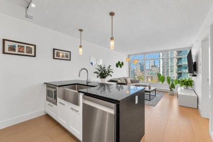Photo 14 at 2102 - 888 Homer Street, Downtown VW, Vancouver West