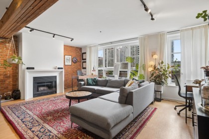 Photo 3 at 305 - 1066 Hamilton Street, Yaletown, Vancouver West