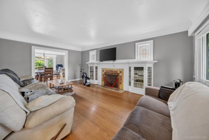 Photo 4 at 3884 W 20th Avenue, Dunbar, Vancouver West