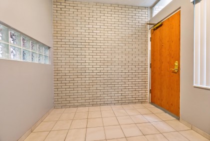 Photo 10 at TH108 - 1288 Marinaside Crescent, Yaletown, Vancouver West