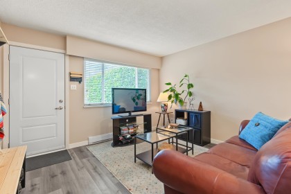 Photo 3 at 132-134 W 12th Avenue, Mount Pleasant VW, Vancouver West