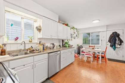 Photo 25 at 132-134 W 12th Avenue, Mount Pleasant VW, Vancouver West