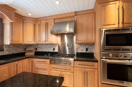 Photo 10 at 39 - 3939 Indian River Drive, Indian River, North Vancouver