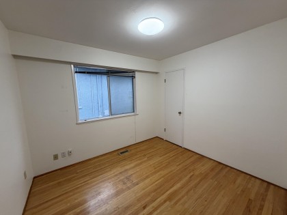 Photo 9 at 77 W 62nd Avenue, Marpole, Vancouver West