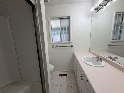 Photo 10 at 77 W 62nd Avenue, Marpole, Vancouver West