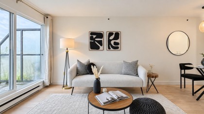 Photo 3 at 10 - 1355 W 4th Avenue, False Creek, Vancouver West