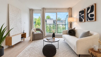 Photo 1 at 10 - 1355 W 4th Avenue, False Creek, Vancouver West