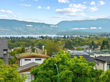 Photo 1 at 3276 W 21st Avenue, Dunbar, Vancouver West