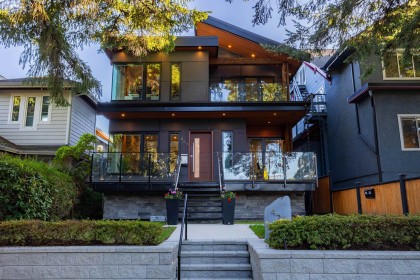 Photo 2 at 426 W 17th Avenue, Cambie, Vancouver West