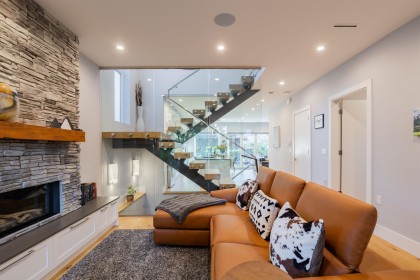 Photo 10 at 426 W 17th Avenue, Cambie, Vancouver West