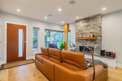 Photo 8 at 426 W 17th Avenue, Cambie, Vancouver West