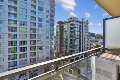 Photo 12 at 1011 - 38 W 1st Avenue, False Creek, Vancouver West
