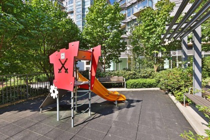 Photo 19 at 1011 - 38 W 1st Avenue, False Creek, Vancouver West