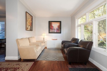 Photo 4 at 219 E 29th Street, Upper Lonsdale, North Vancouver