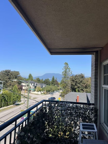 Photo 15 at 305 - 3595 W 26th Avenue, Dunbar, Vancouver West