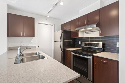 Photo 9 at 304 - 933 Hornby Street, Downtown VW, Vancouver West
