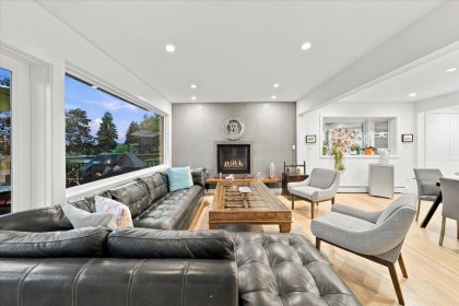 Photo 7 at 1095 W Keith Road, Pemberton Heights, North Vancouver