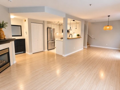 Photo 2 at 9 - 288 St. Davids Avenue, Lower Lonsdale, North Vancouver