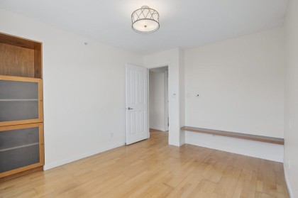 Photo 12 at 102 - 3349 Dunbar Street, Dunbar, Vancouver West