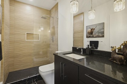 Photo 32 at 919 E 4th Street, Queensbury, North Vancouver