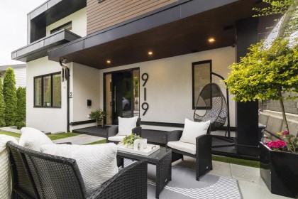 Photo 1 at 919 E 4th Street, Queensbury, North Vancouver