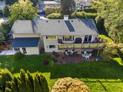 Photo 5 at 998 Fairway Drive, Dollarton, North Vancouver