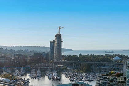 Photo 4 at 2607 - 583 Beach Crescent, Yaletown, Vancouver West