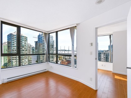 Photo 9 at 2105 - 977 Mainland Street, Yaletown, Vancouver West