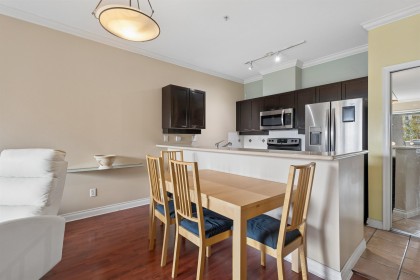 Photo 4 at 302 - 131 W 3rd Street, Lower Lonsdale, North Vancouver